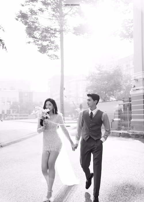 Lấy chồng ở tuổi 24, nàng á hậu cho biết, cô cảm thấy năm nay là một năm đẹp để có thể thực hiện những dự định lớn trong đời.