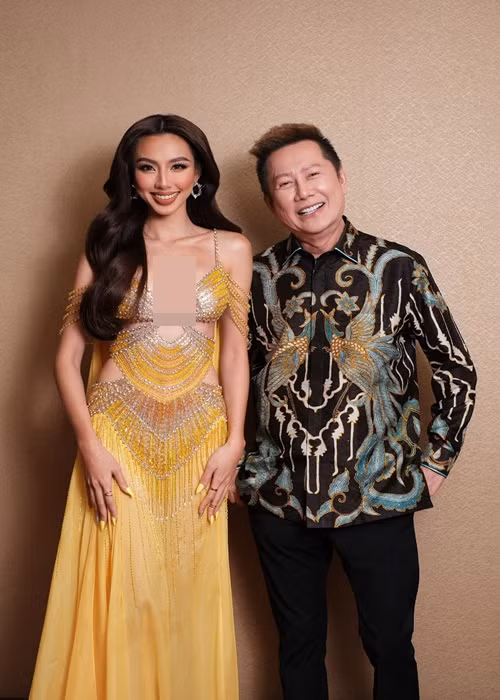 Thùy Tiên được ông Nawat cưng chiều trong suốt nhiệm kỳ. Trên báo chí, livestream, chủ tịch của cuộc thi luôn dành lời khen ngợi cho người đẹp Việt Nam. Ông từng khen Thùy Tiên giỏi giang, có thể tự làm mọi việc bằng chính bản thân mình, không cần ông phải nhắc nhở.