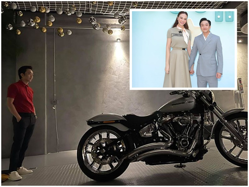 Không chỉ Thu Thủy, nhiều mỹ nhân Việt khác cũng không tiếc tiền mua quà tặng người bạn đời. Có thể kể đến Đàm Thu Trang. Cô tặng Cường Đô la xe mô tô 2 tỷ. Tuy nhiên, người đẹp không cho chồng lái. Ảnh: FBNV