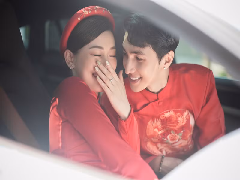 Sau lễ ăn hỏi, Bình An chia sẻ trên trang cá nhân: "Rể Hà Tĩnh và dâu Phú Thọ chào cả nhà ạ. Hẹn mọi người ngày 21/10/2022".