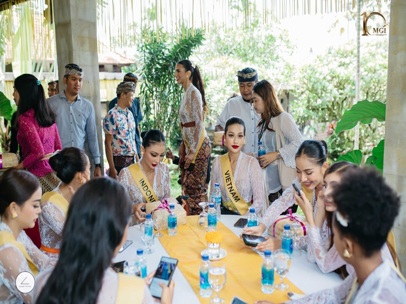 Đại diện Việt Nam lọt ống kính ban tổ chức nhờ vẻ ngoài rạng rỡ. Ảnh: Miss Grand International