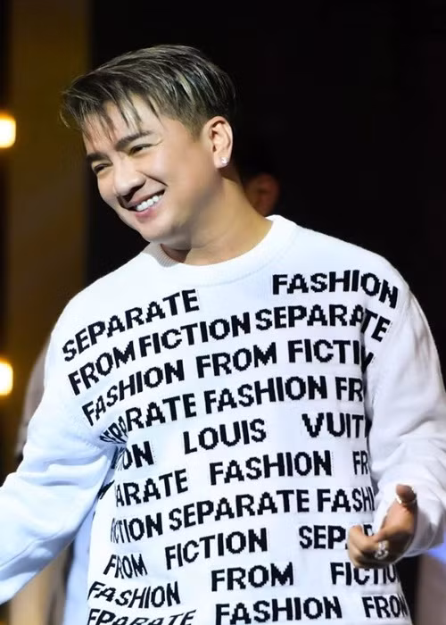 Đàm Vĩnh Hưng chia sẻ, anh từng yêu rất nhiều người, từ doanh nhân, người bình thường và cả những nghệ sĩ nổi tiếng, nhưng tất cả đều tan vỡ rất nhanh, có khi chỉ vài tháng đã chia tay.