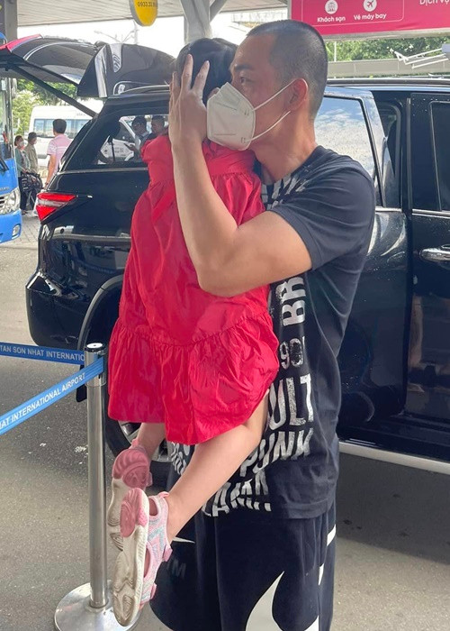 1 nam hau chia tay Phuong Chanel, Quach Ngoc Ngoan ra sao?