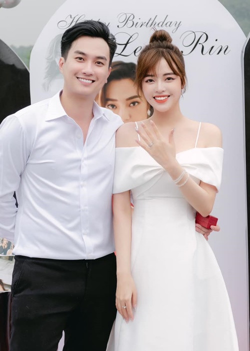 Cuộc sống sau khi về chung một nhà của Anh Tuấn - Diễm Quỳnh ngập tràn hạnh phúc.