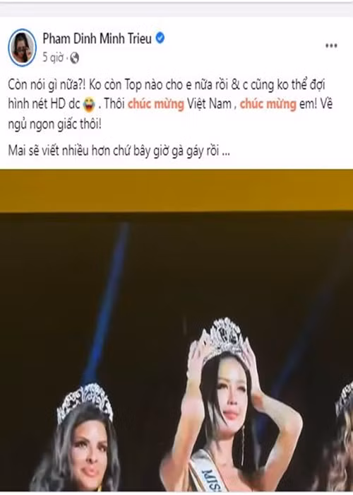 Siêu mẫu Minh Triệu hướng dẫn catwalk cho Bảo Ngọc trước thềm cuộc thi. Ảnh chụp màn hình