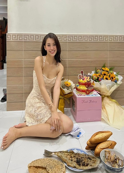 Sau 4 năm đăng quang, Tiểu Vy vẫn kín tiếng về chuyện tình cảm. Ảnh: FBNV