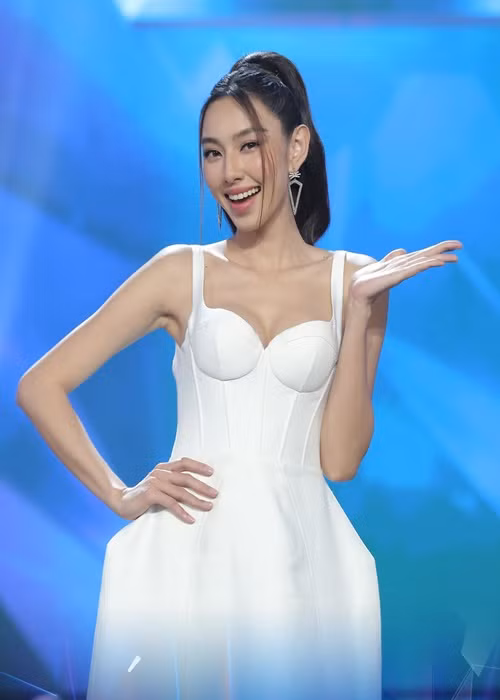 Đến nay, Thùy Tiên vẫn không tiết lộ về thu nhập của mình. Ảnh: FBNV