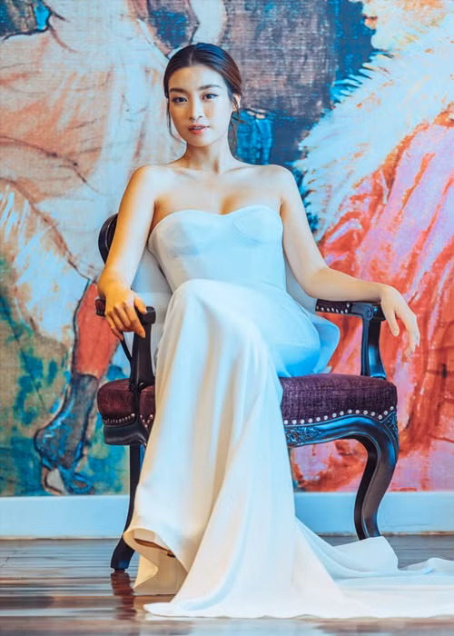 Mới đây, chia sẻ với Zing, Mỹ Linh cho biết, cô và bạn trai có sự đồng điệu trong sở thích, quan điểm sống, đam mê chung là thể thao. Trong 2 năm hẹn hò, cả hai hiếm khi bất đồng, mâu thuẫn. "Số lần cãi nhau chắc chỉ khoảng vài lần. Thường tôi là người gây sự trước sau đó bạn trai làm hòa", người đẹp tiết lộ. Ảnh: Lao động