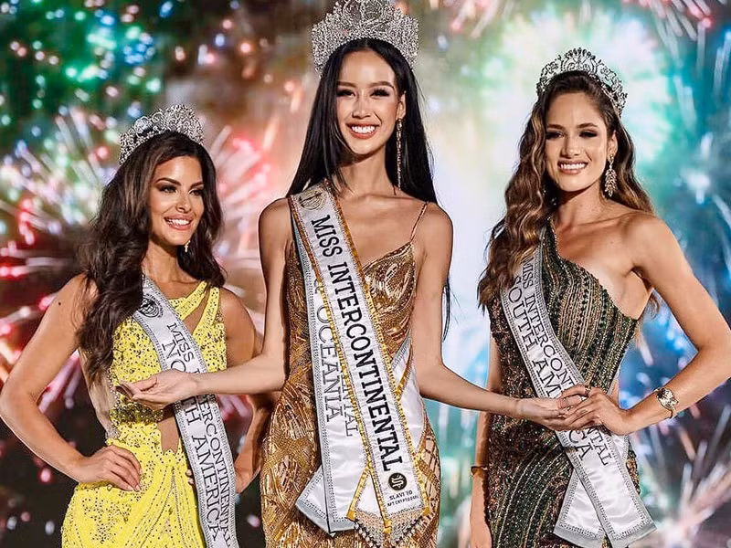 Ở phần thi ứng xử của top 6, Bảo Ngọc đã thuyết phục được ban giám khảo với câu trả lời đầy cảm hứng về sự thất bại. Cô chia sẻ: “Chúng ta chỉ thật sự thất bại khi chúng ta từ bỏ cố gắng. Ngày hôm nay tôi đứng đây sẵn sàng đối mặt với những thử thách. Tôi sẵn sàng cống hiến lòng nhân ái, tri thức và đã đến lúc Việt Nam có chiếc vương miện Hoa hậu Liên lục địa”. Ảnh: Missosology