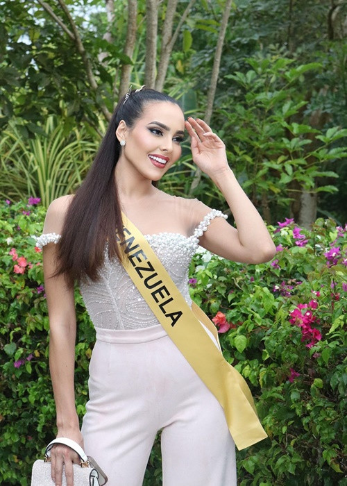 Đại diện Venezuela - Luiseth Materan giành danh hiệu Á hậu 3 Hoa hậu Hòa bình Quốc tế 2022. Ảnh: Instagram