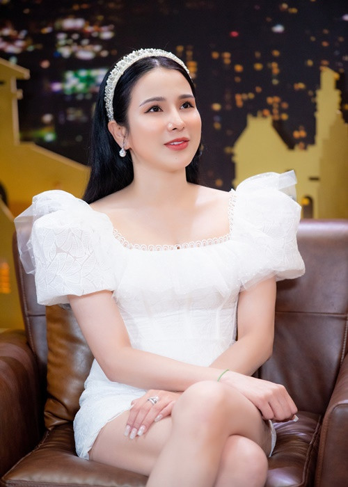 Mới đây, tham gia tập 9 chương trình The Khang show, Diệp Lâm Anh chia sẻ, gần 1 năm trước, cô phát hiện Đức Phạm có mối quan hệ ngoài luồng với "người không xa lạ". Ảnh: Vietnamnet