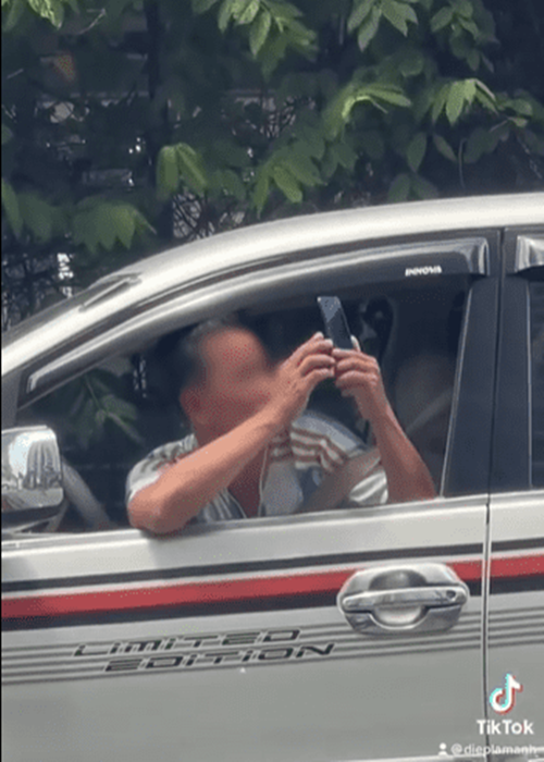 Trước đó, vào giữa tháng 9/2022, người mẫu Diệp Lâm Anh bất ngờ chia sẻ, cô bị người lạ rình mò trước nhà, trước công ty và các cửa hàng. Ảnh: Bảo vệ công lý