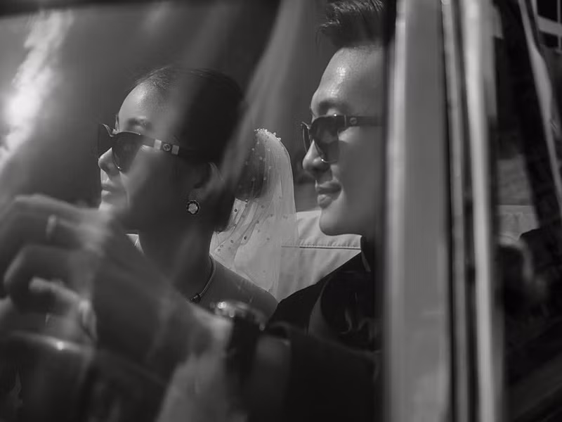 Trên trang cá nhân, Phan Tô Ny - hôn phu của Lê Âu Ngân Anh vừa khoe ảnh cưới.