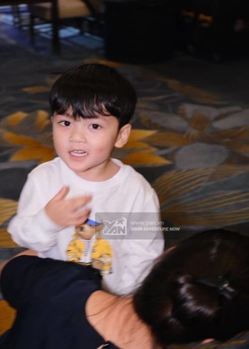 Nhiều người tò mò danh tính mẹ của bé Polo. Tuy nhiên, Đàm Vĩnh Hưng không tiết lộ thông tin mẹ con trai. Ảnh: Yan