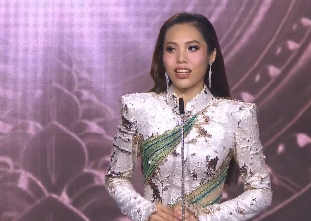 Doan Thien An dang quang Hoa hau Hoa binh Viet Nam 2022-Hinh-10