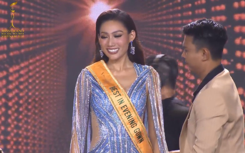 Doan Thien An dang quang Hoa hau Hoa binh Viet Nam 2022-Hinh-14
