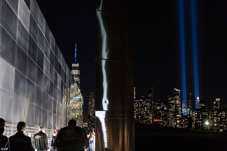 Canh “la” o New York dip tuong niem 19 nam vu khung bo 11/9-Hinh-9