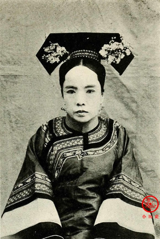 Nhan sac that cua cac vi Phuc tan, Cach cach nha Thanh-Hinh-3