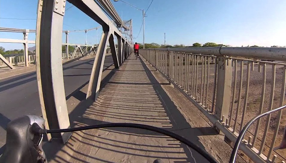 Can canh cay cau hien dai tung “vo dung” nhat the gioi-Hinh-4