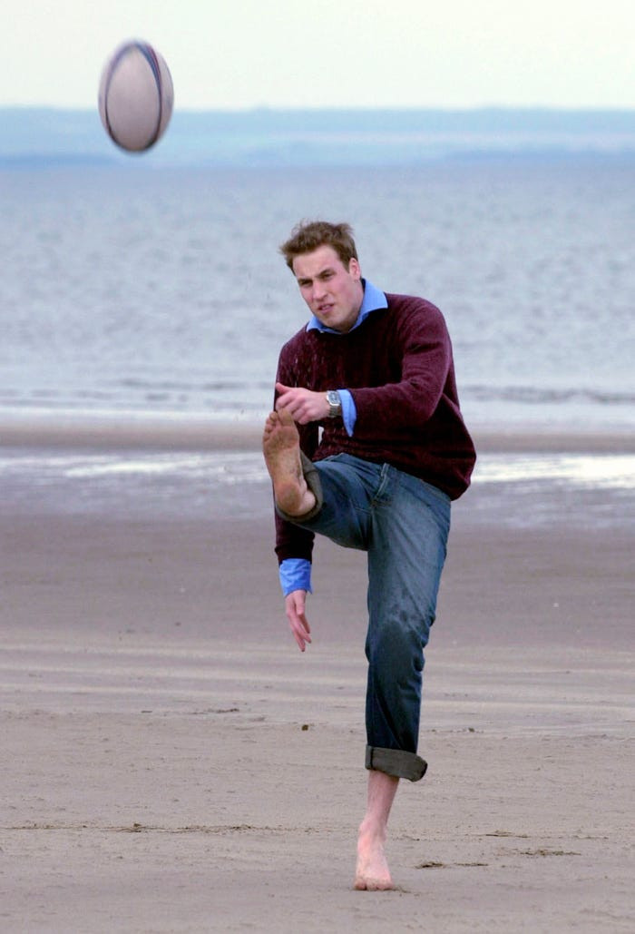 Anh em Hoang tu William-Harry dien trai trong moi khoanh khac