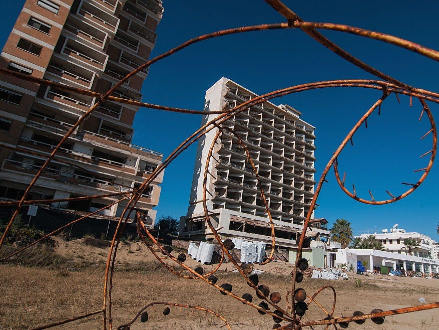 Theo Insider, hồi tháng 8/2020, người đứng đầu Bắc Cyprus cho biết, thị trấn Varosha sẽ sớm được mở cửa trở lại. Mời độc giả xem thêm video: Thị trấn Mỹ lần thứ 4 bầu chó làm... Thị trưởng (Nguồn video: VTC14)