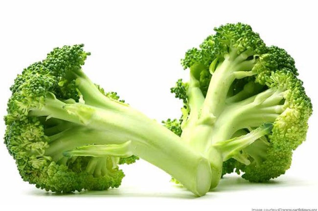 Bông cải xanh: Thêm bông cải xanh và các loại rau giàu chất xơ khác vào chế độ ăn sau tập luyện của bạn. Bạn nên ăn 5 đến 7 phần ăn rau xanh và trái cây mỗi ngày vì đây là những nguồn vitamin, khoáng chất và chất xơ tốt nhất. Bạn cần đảm bảo không để rau chín quá vì việc này sẽ làm giảm hàm lượng vitamin và khoáng chất.