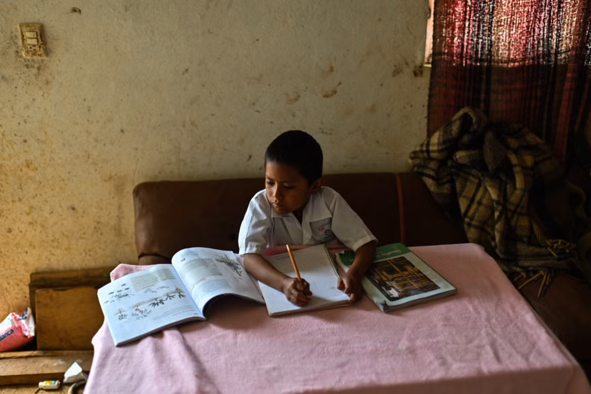 Noi kho cua hoc sinh ngheo Mexico thoi COVID-19-Hinh-7