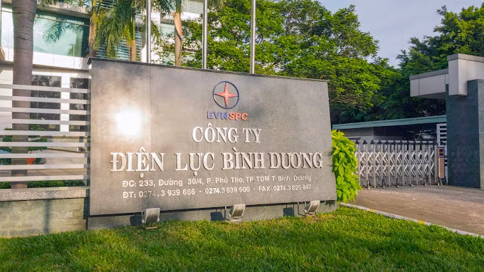 Công ty Triệu Quang tiếp tục trúng thầu tại Điện lực Bình Dương - Hình 2 Cong ty Trieu Quang tiep tuc trung thau tai Dien luc Binh Duong-Hinh-2