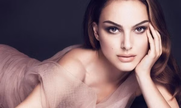 Tuổi Dần: Phụ nữ tuổi Dần có thể được coi là “nữ cường nhân”, con giáp này có thể xử lý tốt mọi mối quan hệ trong công ty, và cũng có thể sắp xếp ổn thỏa những mối quan hệ trong đời tư. Ảnh: 2sao.vn.