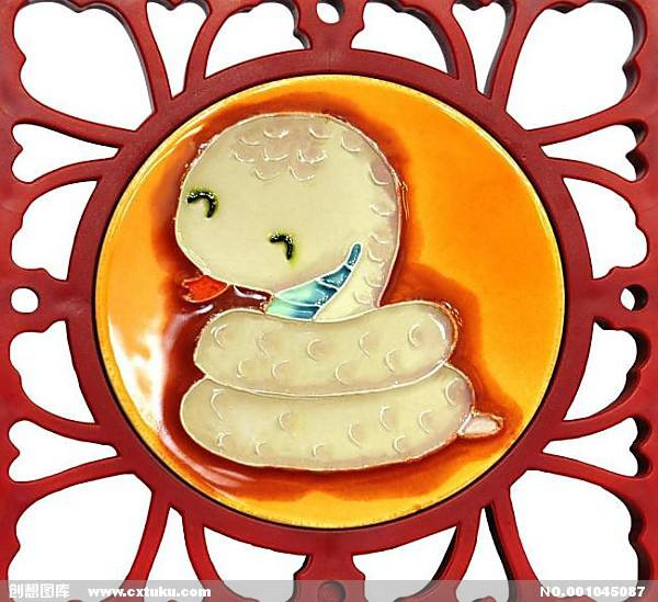  Tuổi Tỵ: Kinh doanh suôn sẻ, chỉ cần con giáp này kiên trì và chăm chỉ, chắc chắn họ sẽ thành công giòn giã, kiếm tiền mỏi tay. Tử vi 12 con giáp nhận thấy, tình cảm êm đềm, cuộc sống bình lặng ấm áp và thoải mái.