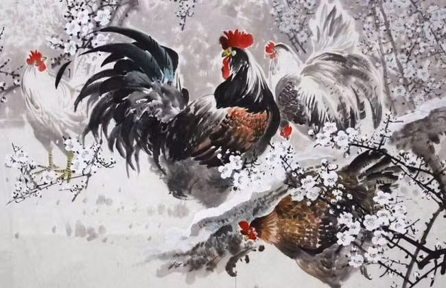 Cuối năm người tuổi Dậu cần chú ý đến tháng 8 âm lịch (Dậu Dậu Tự Hình), tháng 9 âm lịch (Dậu Tuất Tương Hại) bởi đây là thời gian tài vận xuống dốc, con giáp này cần thận trọng trong đầu tư, hợp tác làm ăn, tránh mắc bẫy tiểu nhân mà bị lừa gạt hết tiền bạc.