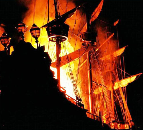Nhiều tên cướp biển đã chìm trong lửa, số khác thì la hét và tự nhảy xuống biển. Nhưng số phận của tàu Young Teazer đã trở thành câu chuyện tàu ma lớn nhất và rùng rợn nhất của Nova Scotia. Ảnh: @prensacanada.