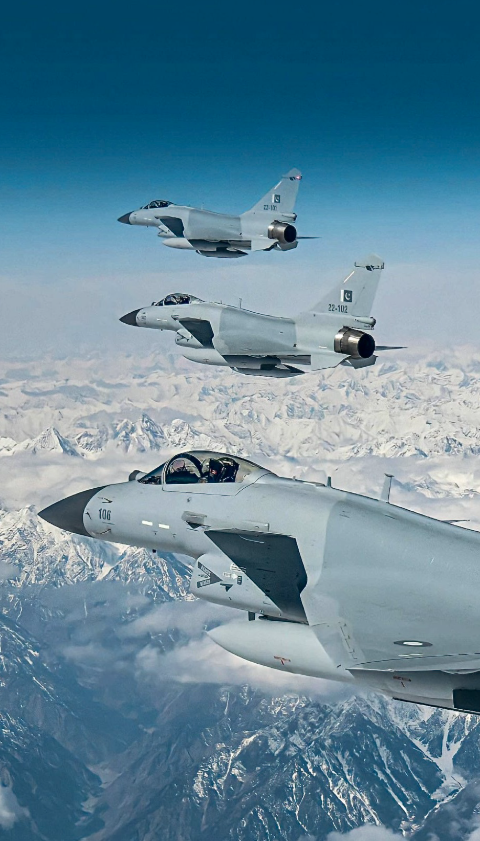 Được giới thiệu với Không quân Pakistan vào tháng 3/2022, Chengdu J-10C là phương tiện chủ chốt trong nỗ lực hiện đại hóa phi đội của Pakistan để đáp trả việc Ấn Độ mua 36 chiếc máy bay phản lực Rafale từ Pháp. Ảnh: @MilitaryLeak.