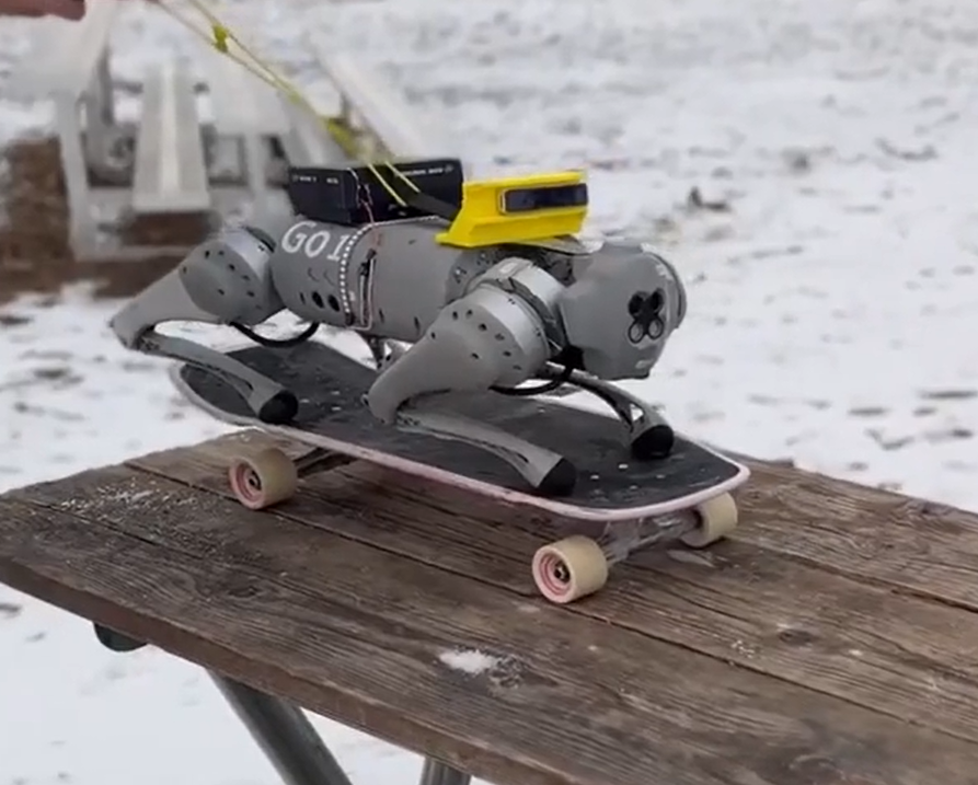 Không chỉ vậy, giờ đây các nhà nghiên cứu tại Phòng thí nghiệm Robot và Tự động tính toán (CURLY Lab) của Đại học Michigan và Đại học Khoa học và Công nghệ Southern đã phát triển một công nghệ chuyển động mới, cho phép robot có chân sử dụng ván trượt thành công. Ảnh: @Liu.