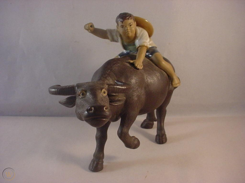 Dự đoán cho 12 con giáp cũng nhận thấy tuổi Sửu đang mất cảm hứng với công việc, con giáp đừng vì thế mà trốn tránh trách nhiệm. Nhất là khi tài vận đang lên, hãy chăm chỉ để làm dày ví tiền.