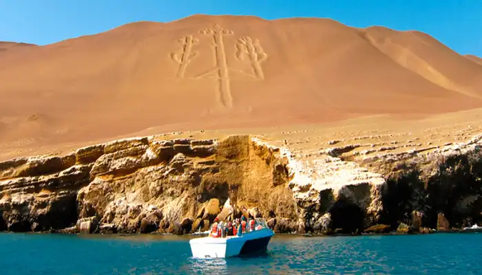 Một giả thuyết cho rằng, nó từng là công cụ định hướng cho các thủy thủ, trong khi một giả thuyết khác cho rằng, nó mô tả cây đinh ba của vị thần sáng tạo. Ảnh: @britannica.