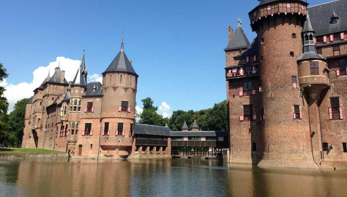 Tuổi Thìn: Sự nghiệp: có quý nhân dẫn đường chỉ lối, nên tạo dựng mối quan hệ tốt với mọi người xung quanh. Tài vận: có tài lộc hoặc nhận được quà tặng đáng giá. Tình cảm: chuyện tình cảm ổn định, suôn sẻ. Ảnh: baidu.com.