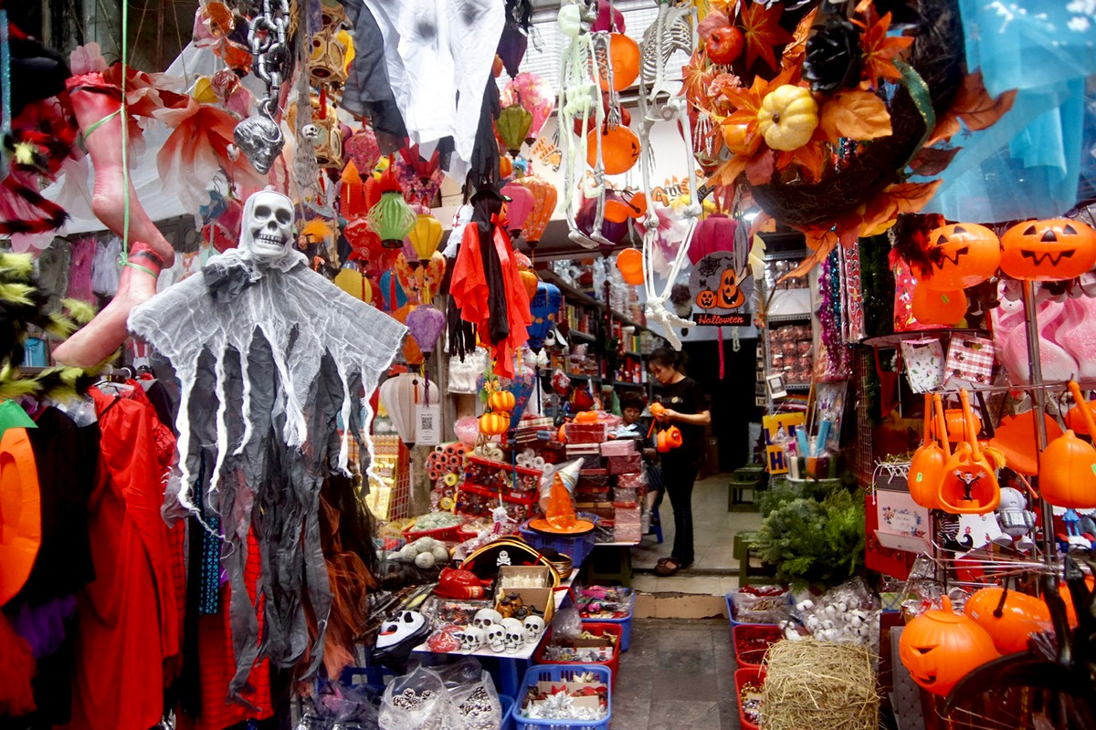 Hàng hóa năm nay rất đa dạng.