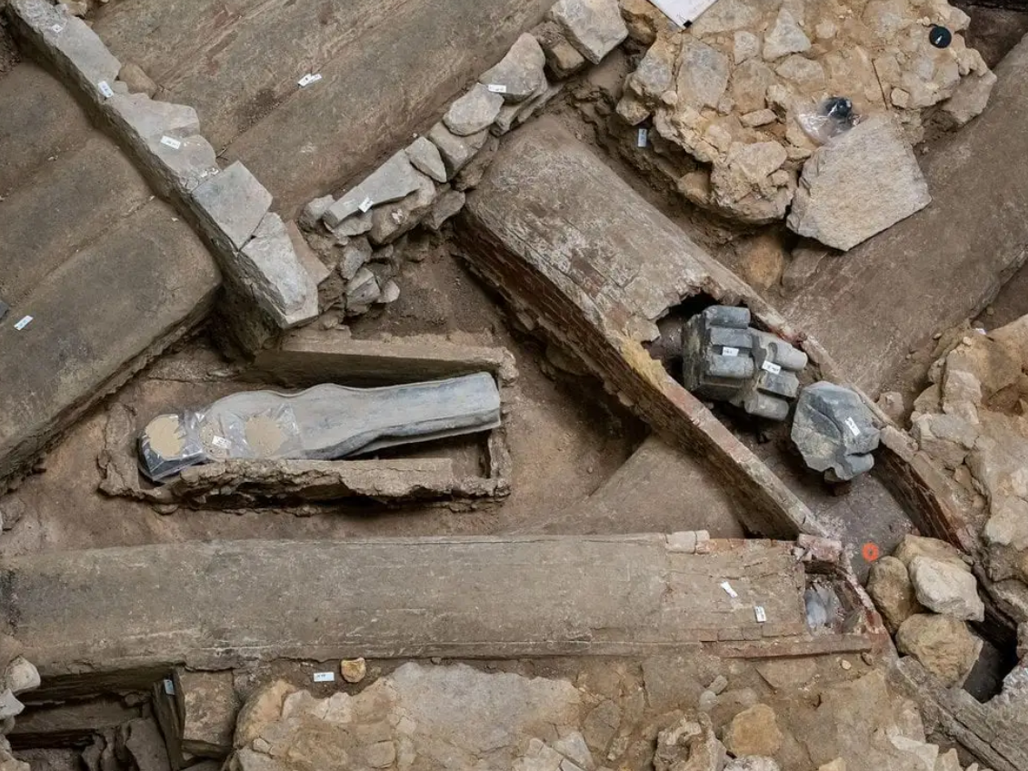 Hộp sọ của nhà quý tộc này cũng bị biến dạng một cách bí ẩn. Ảnh: @Denis Gliksman.