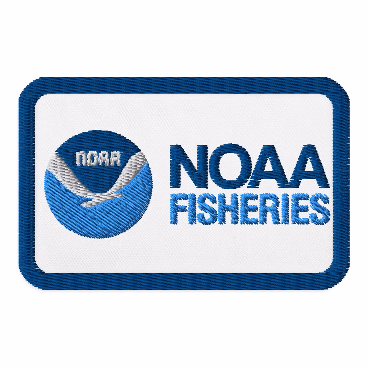 Con cua nhỏ gai góc, gương mặt ngơ ngác này được đưa lên chiếc thuyền nghiên cứu, qua túi nhựa màu đen kéo lên từ dưới biển. Nhiều người ví gương mặt ngơ ngác của nó giống với Pepe the King Prawn, một nhân vật Muppets được người hâm mộ yêu thích trên TikTok. Ảnh: @NOAA Fisheries.