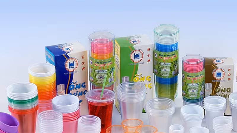 Tuy nhiên, với đồ nhựa qua sử dụng, có loại tận dụng lại được, có loại không nếu dùng vào việc đựng thực phẩm. Với người dân, quan trọng là phải hiểu về đặc tính của nhựa để sử dụng phù hợp. 