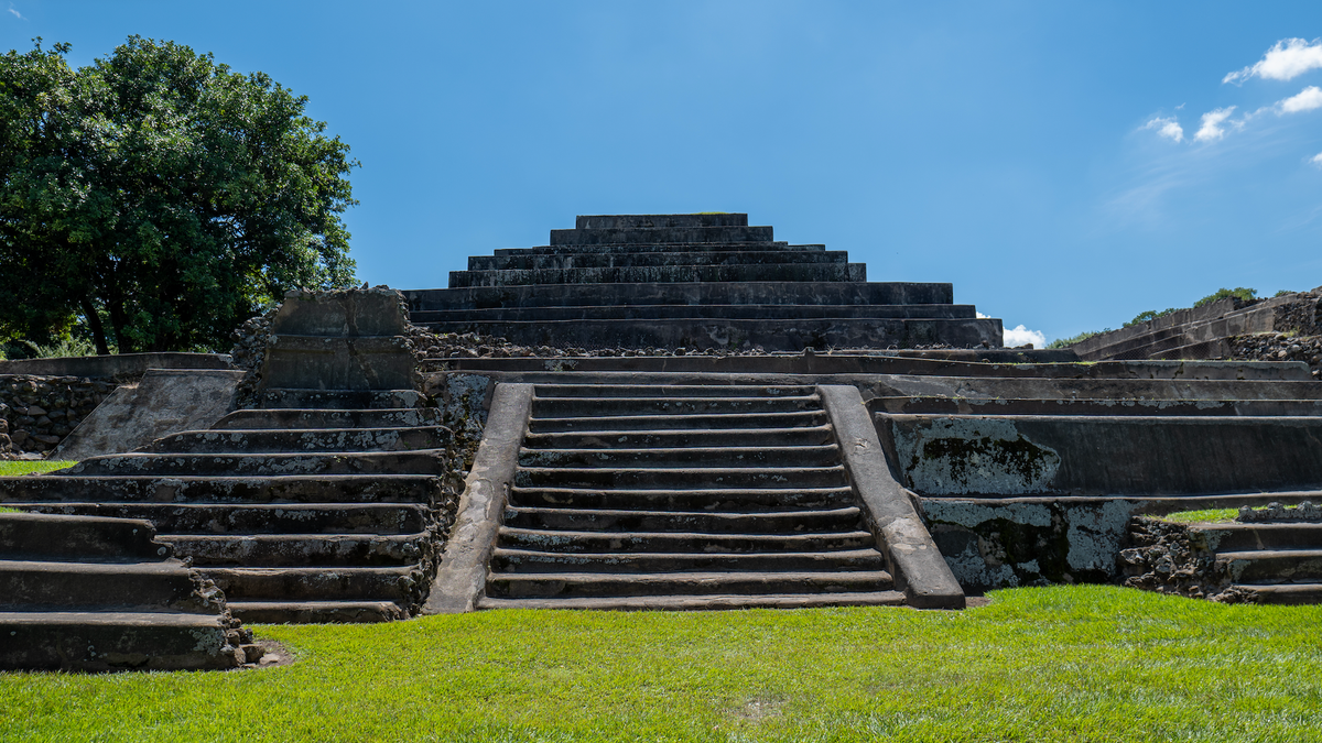 Năm con rối gốm làm sáng tỏ thêm về các nghi lễ công cộng cổ đại và các cuộc giao lưu văn hóa ở Trung Mỹ. Và phát hiện này trái ngược với các giả định trước đây cho rằng, khu vực này là một nền văn hóa biệt lập, không có sự hội nhập với các nền văn hóa lân cận. Ảnh: @LADbible.
