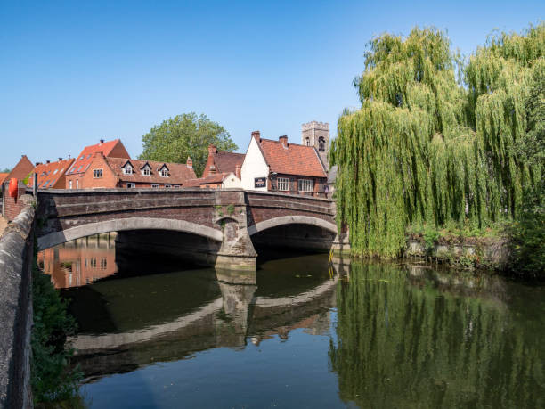 Linh hồn một người phụ nữ vô danh từ thời đó được cho là vẫn ám ảnh cây cầu này. Nhiều nhân chứng tại Quán rượu Lollard gần đó đã báo cáo rằng, họ nghe thấy những tiếng hét kinh hoàng từ gần cây cầu. Ảnh: @onlyinyourstate. 