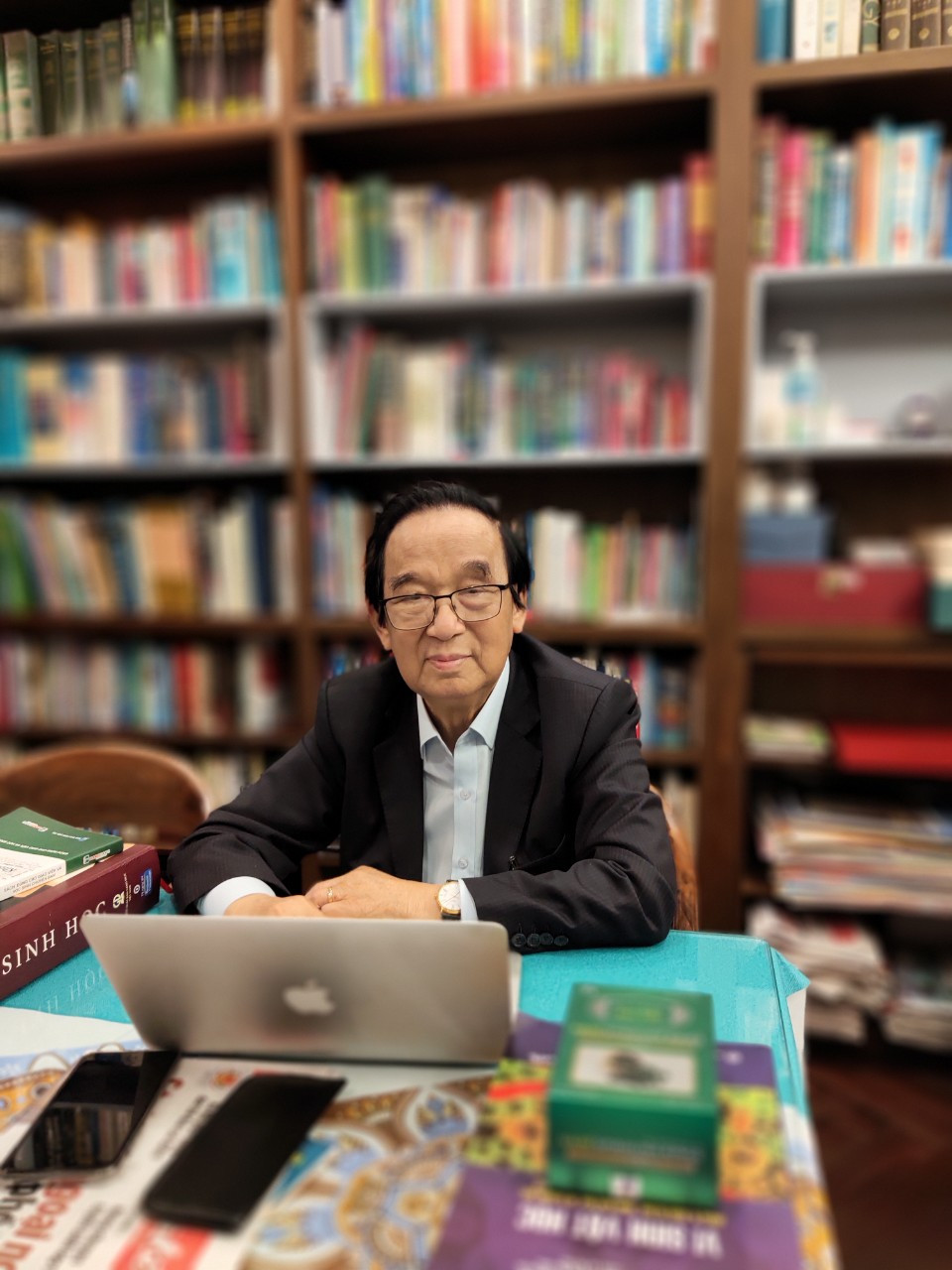 GS. Nguyen Lan Dung: Ung thu khong can buoc hoat dong tri tue-Hinh-2