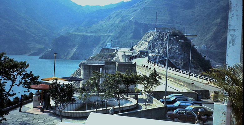 Hồ Thạch Môn Thủy Khố ở Đào Viên. Đây là hồ nhân tạo nhằm phục vụ cho mục đích thủy điện. Ảnh: sohu.com.