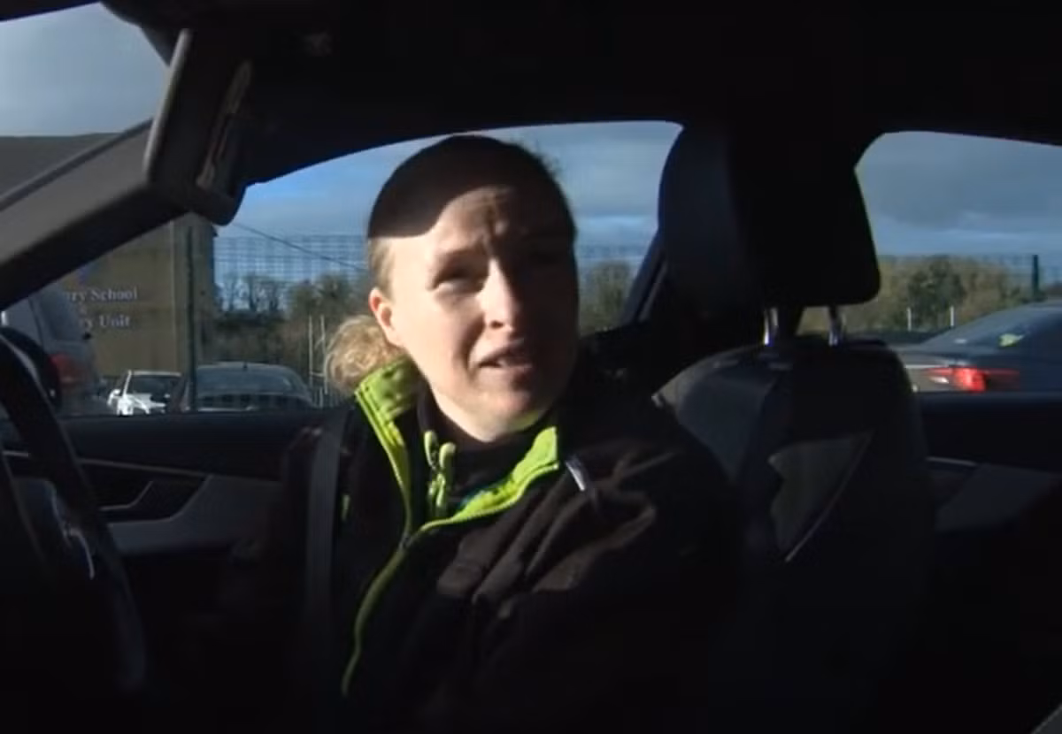 Quá chán nản, họ yêu cầu Hội đồng Quận Omagh tìm và loại bỏ nguồn tiếng ồn này. Tuy nhiên, dù họ có tìm kiếm thế nào, chính quyền cũng không làm được. Vấn đề lớn nhất là diện tích bị ảnh hưởng quá lớn; rất khó để tìm ra thủ phạm đằng sau. Ảnh: @RTÉ News.