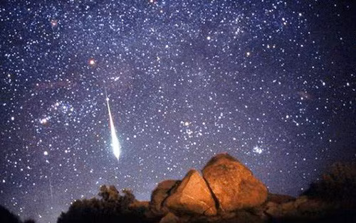 Người thuộc chòm sao Hỏa, nếu nằm mơ thấy sao băng thì có nghĩa là những cơ hội mới sắp đến, cần nhanh chóng nắm bắt. Ảnh: baoquangngai.vn.