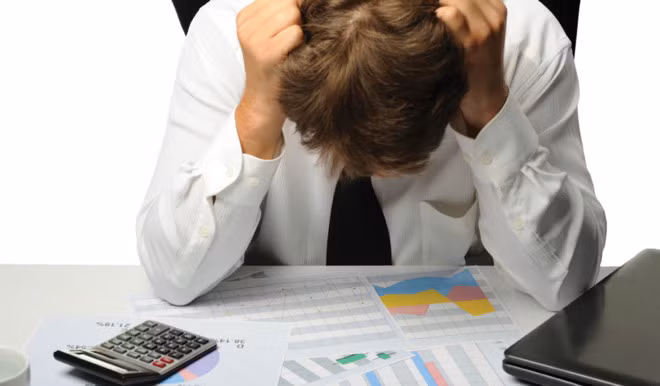  Tuổi Tý: Người tuổi Tý bẩm sinh có một tính cách đặc trưng đó là:một khi đã đặt ra mục tiêu liên quan đến tiền bạc thì sẽ dốc hết sức lực để hoàn thành mục tiêu, không đạt được cũng sẽ không dừng lại. Có thể nói rằng họ là những người cần cù, chăm chỉ chính vì vậy người tuổi Tý rất ít khi gặp khó khăn về tài chính. Ảnh: tinnhanhchungkhoan.vn. 