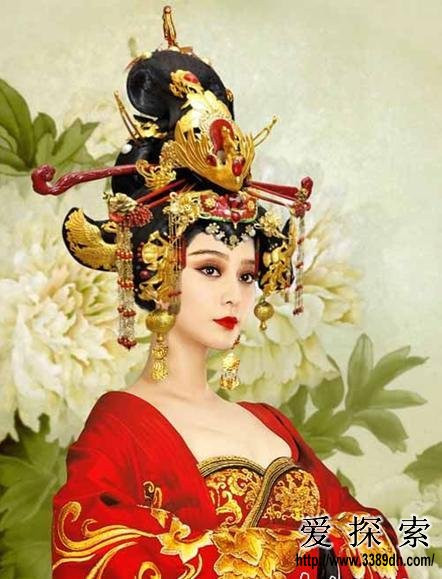 Nhưng bà lại lo sợ, hoàng vị của mình là cướp từ tay nhà họ Lý, trong lúc hoang mang không biết lựa chọn như thế nào, Võ Tắc Thiên đã hỏi ý kiến của Địch Nhân Kiệt. Đích Nhân Kiệt mới thưa rằng: “Thái Tông Hoàng đế phải trải qua vô vàn gian nan mới có được thiên hạ, trải qua rất nhiều sóng gió mới ổn định được thiên hạ, mới có thể truyền lại thiên hạ cho con cháu. Tiên Đế rất tin tưởng người, trước lúc lâm chung đã giao “Giang sơn và con cái gửi gắm cho người”, người lại muốn giao lại thiên hạ cho cháu mình, vậy giữa con và cháu, thì bên nào thân hơn? Lập con, ắt có vị trí vĩnh cửu trong thái miếu. Nếu lập cháu, cô sao có thể có chỗ trong tông miếu cơ chứ?”. Ảnh: 3389dh.com.