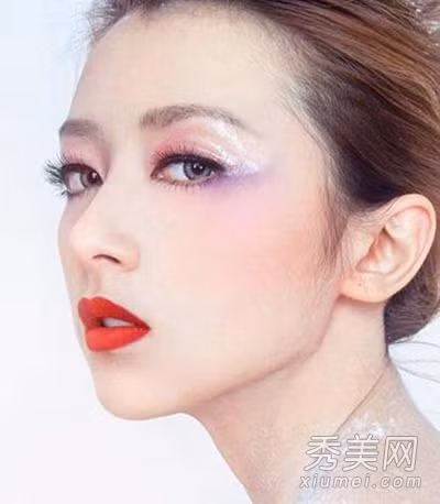 Người có miệng thổi lửa chỉ có chi ra mà ít thu vào, cuộc sống nghèo khổ, luôn phải đau đầu lo lắng về cái ăn, cái mặc. Ngoài ra, họ cũng không được thần may mắn soi chiếu, thường xuyên gặp những tai nạn không mong muốn. Cuối đời, người có tướng miệng này còn phải chịu cảnh cô đơn. Ảnh: xiumei.com.